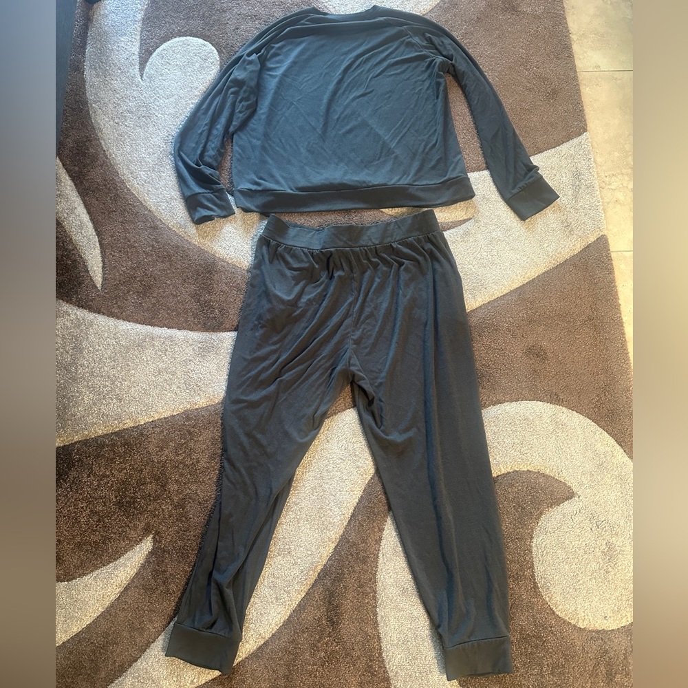 Women’s Ultra Soft Bamboo Pajama Set